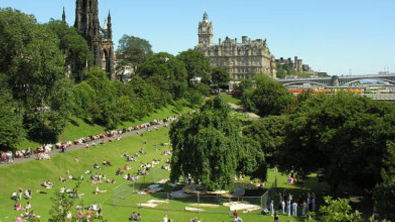 The Bonnie Bide Awa' Apartment Edinburgh Luaran gambar
